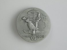 Německá říše - odznak - 1. Mai 1938 - kov