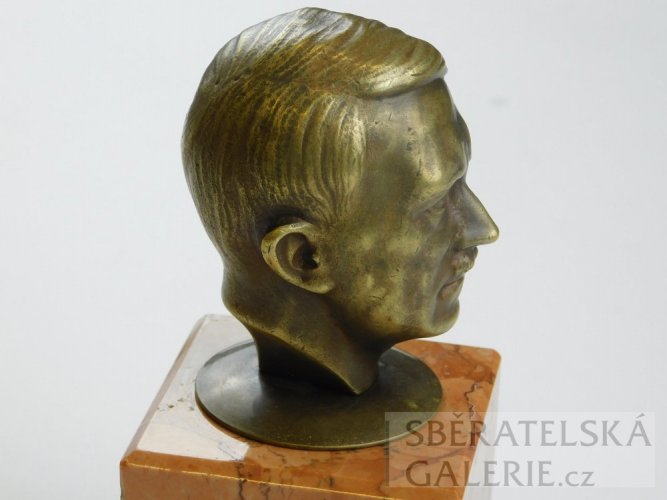 Stolní busta Adolfa Hitlera